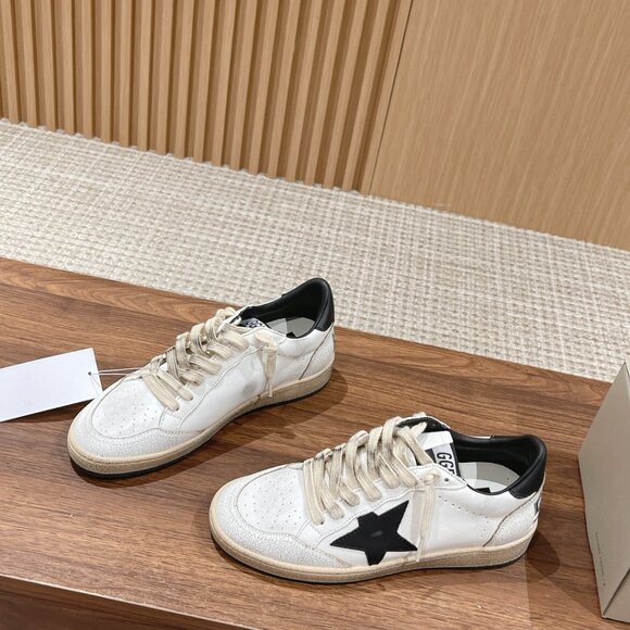 Golden Goose White Distressed Sneakers with Black Star - Picture 1 of 9